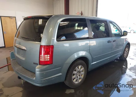 2008 Chrysler Town & Country Lx from USA, damaged, VIN 2A8HR44H28R817996